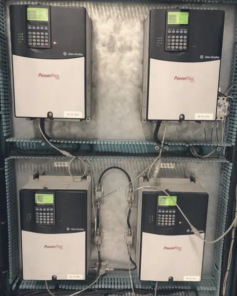 Centro de control de motores con variadores de frecuencia